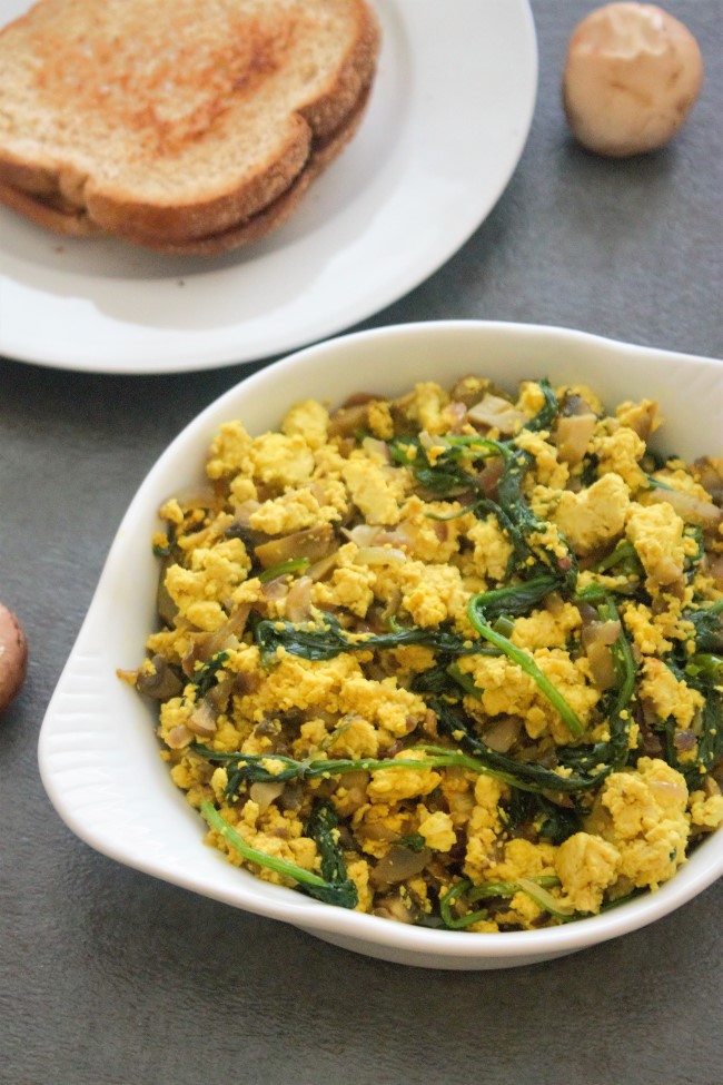Mushroom & Spinach tofu scramble