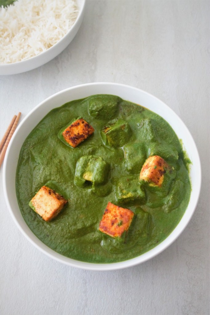 Tofu in spinach gravy